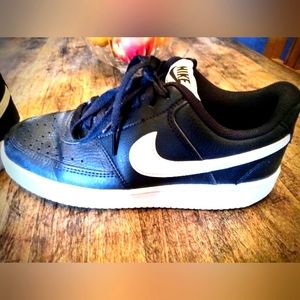 Nike Court low vision sneakers